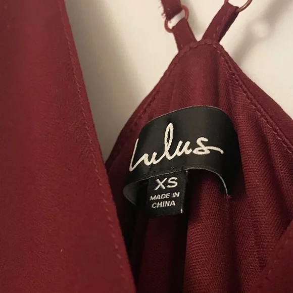 Lulu’s Elegant Burgundy Women's Dress - Picture 4 of 4